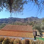 La Casa De La Pradera Panzió Santa Lucia