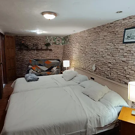 La Casa De La Pradera Bed & Breakfast