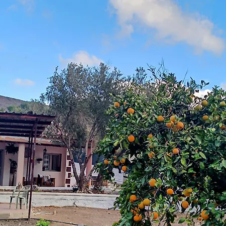 La Casa De La Pradera Bed & Breakfast